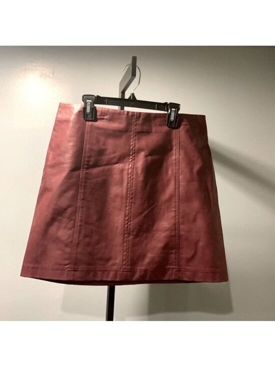 Pants Store Dresses & Skirts - Pants Store Vegan Leather Skirt -Size Large